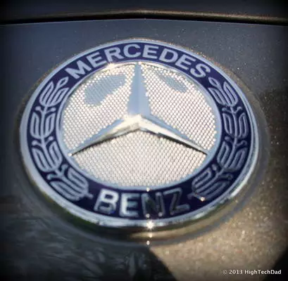 Mercedes-Benz CLS 63 AMG 5.5dm3 benzyna 218 G37UM0 RZAAA400
